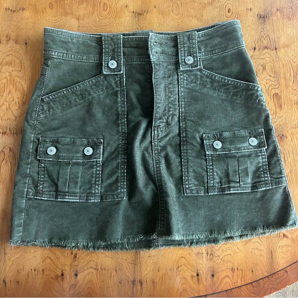 American Eagle Outfitters Green Cargo Skirt